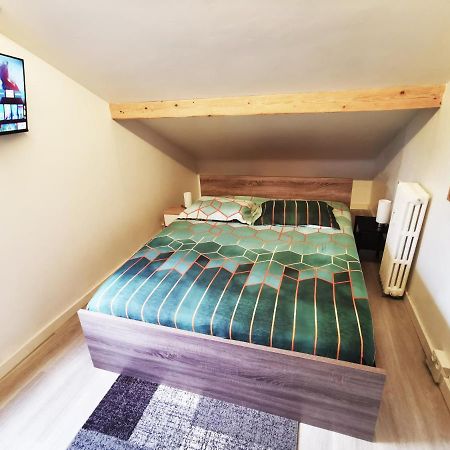 Bagneux Paris Confort Netflix Rer B Exterior foto